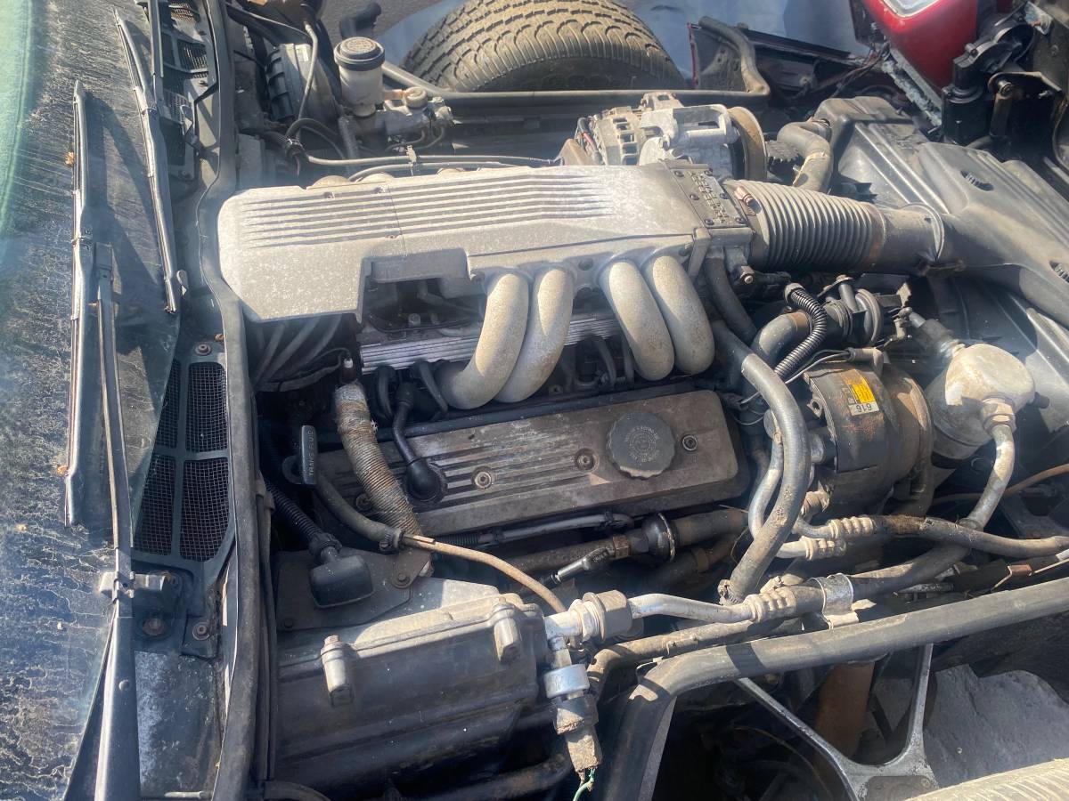 Chevrolet-corvette-convertible-1986-red-18