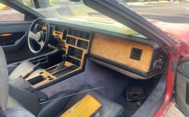 Chevrolet-corvette-convertible-1986-red