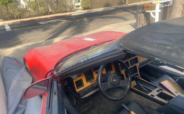 Chevrolet-corvette-convertible-1986-red-9