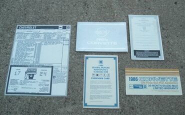 Chevrolet-corvette-convertible-1986-yellow-11