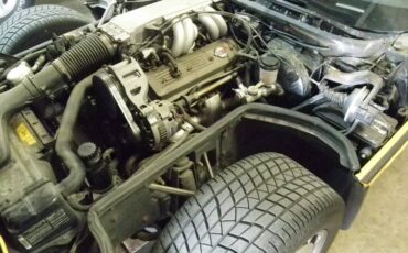 Chevrolet-corvette-convertible-1986-yellow-3