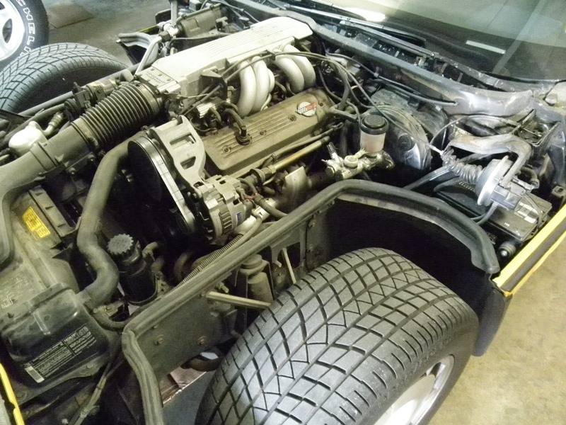 Chevrolet-corvette-convertible-1986-yellow-3