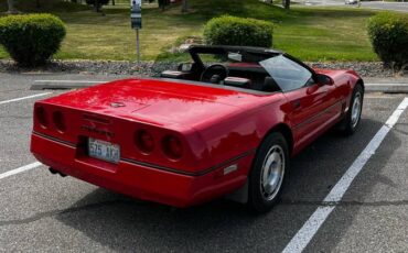 Chevrolet-corvette-convertible-1987-red-14