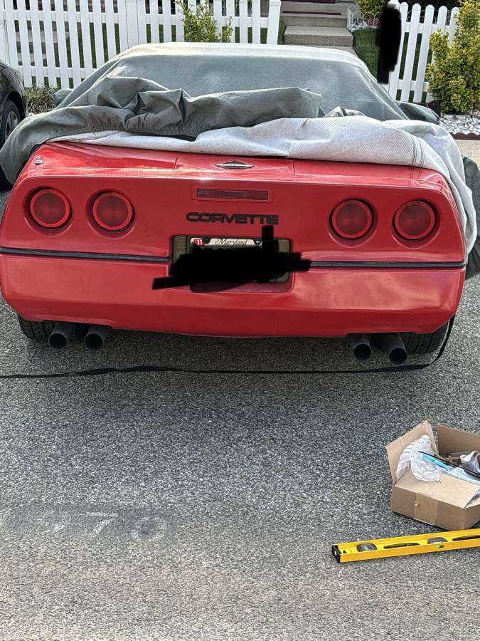 Chevrolet-corvette-convertible-1987-red-3