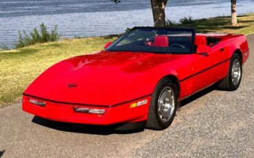Chevrolet-corvette-convertible-1987-red