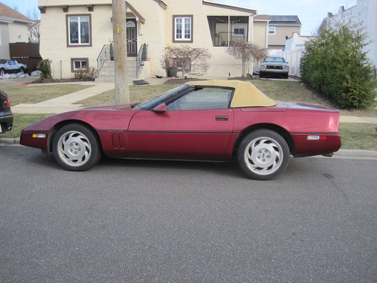 Chevrolet-corvette-convertible-1990-13