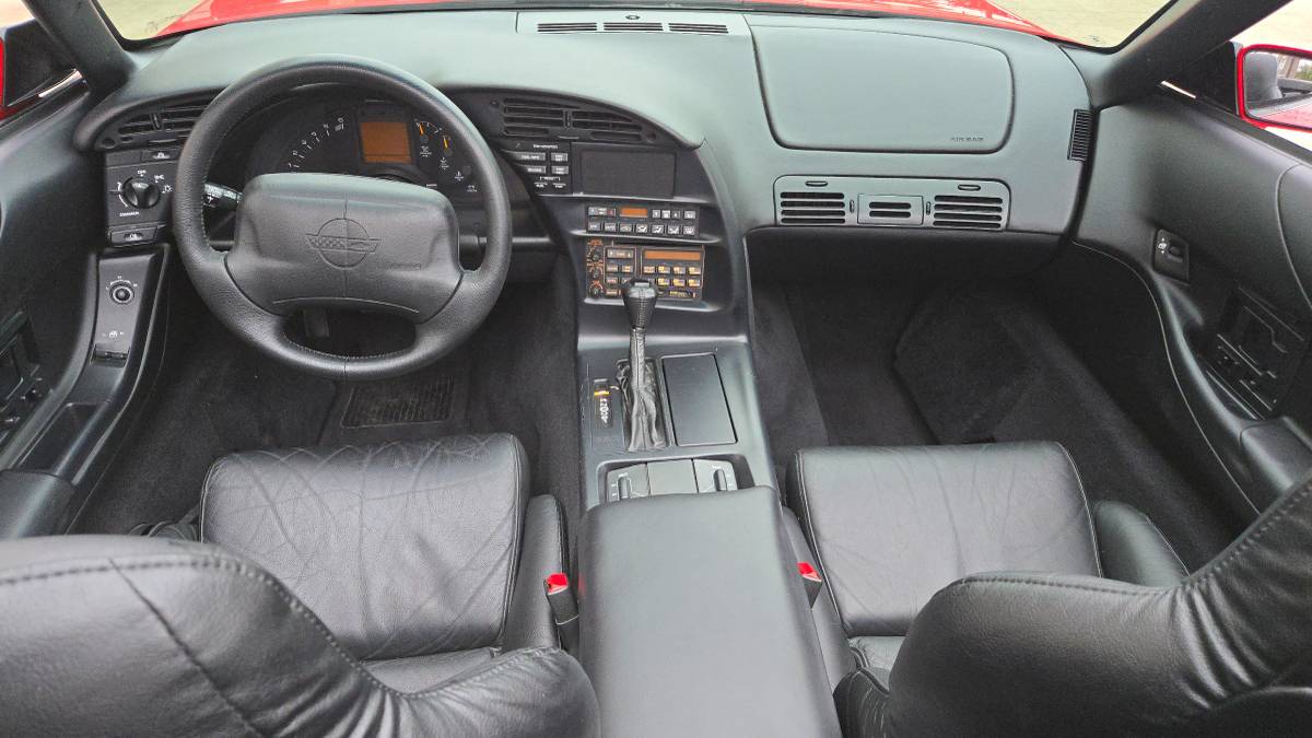 Chevrolet-corvette-convertible-1995-red-10