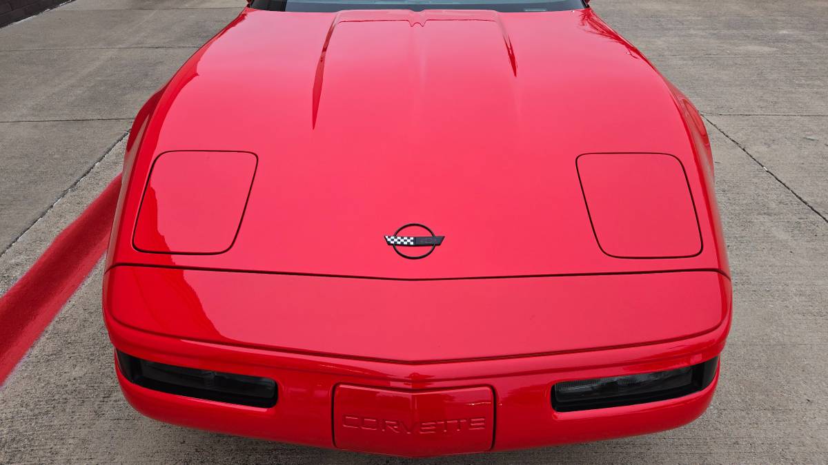 Chevrolet-corvette-convertible-1995-red-16