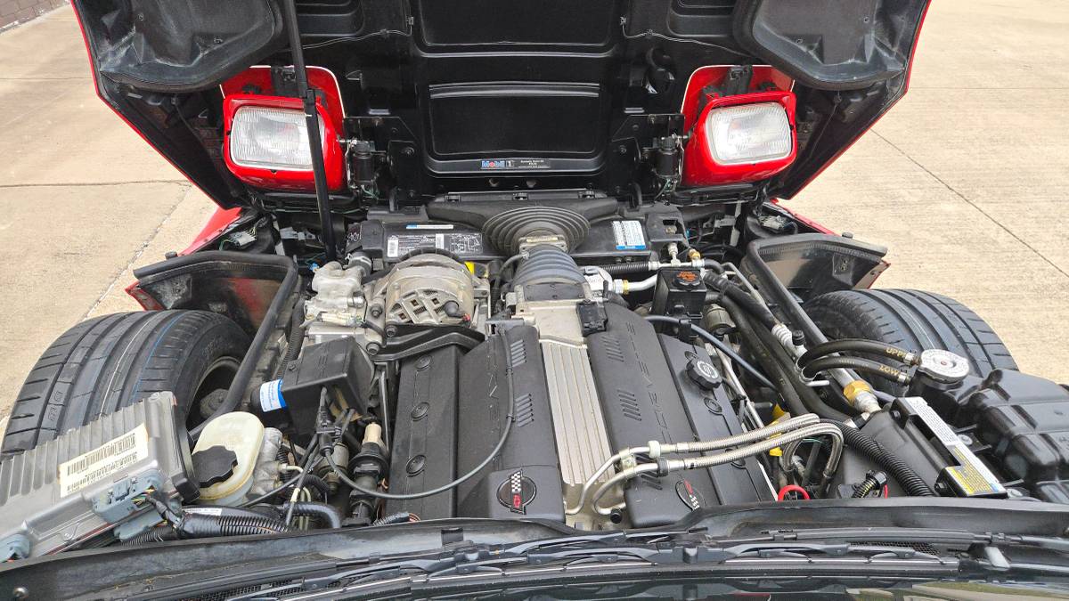 Chevrolet-corvette-convertible-1995-red-6