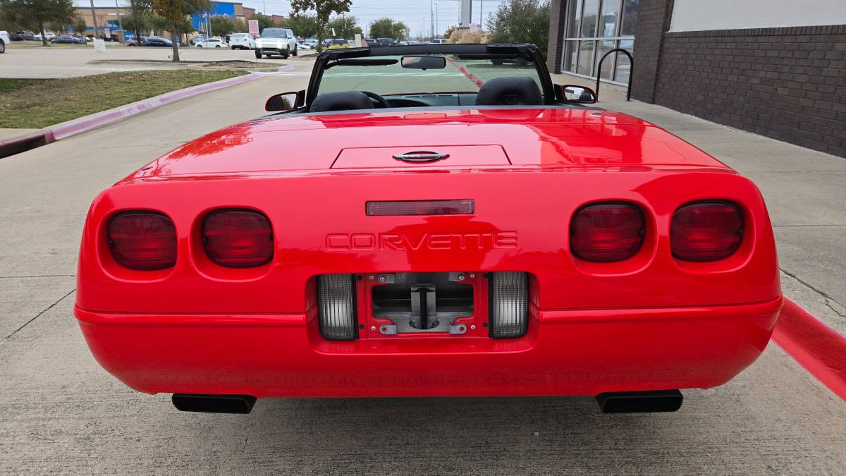 Chevrolet-corvette-convertible-1995-red-7