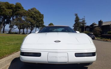 Chevrolet-corvette-convertible-1995-white-1