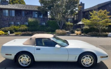 Chevrolet-corvette-convertible-1995-white-2