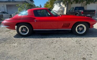 Chevrolet-corvette-coupe-1967-red-11