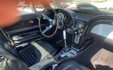 Chevrolet-corvette-coupe-1967-red-6