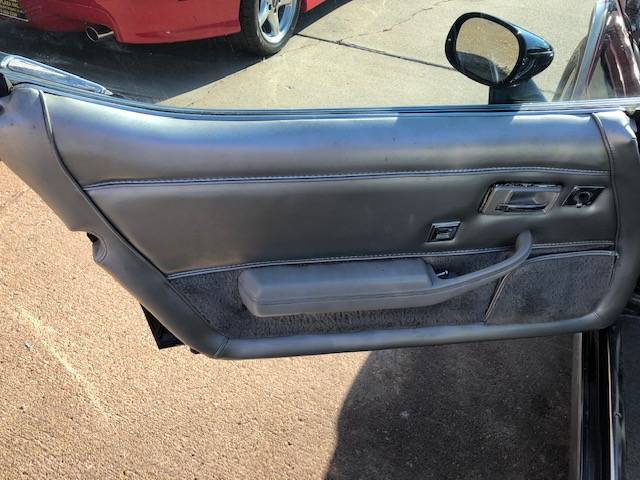 Chevrolet-corvette-coupe-1978-black-10