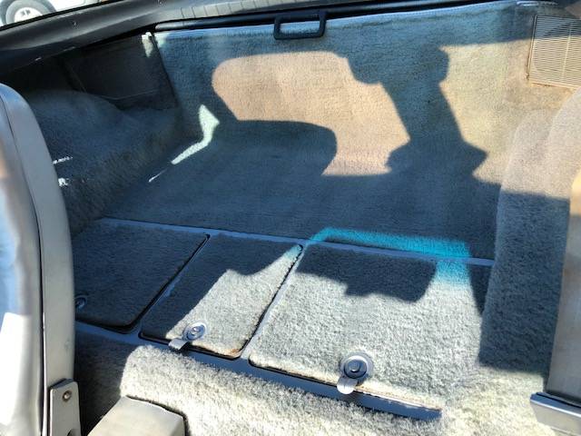 Chevrolet-corvette-coupe-1978-black-12