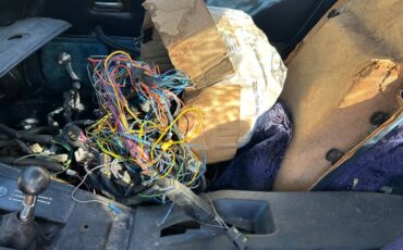 Chevrolet-corvette-coupe-1978-silver-13