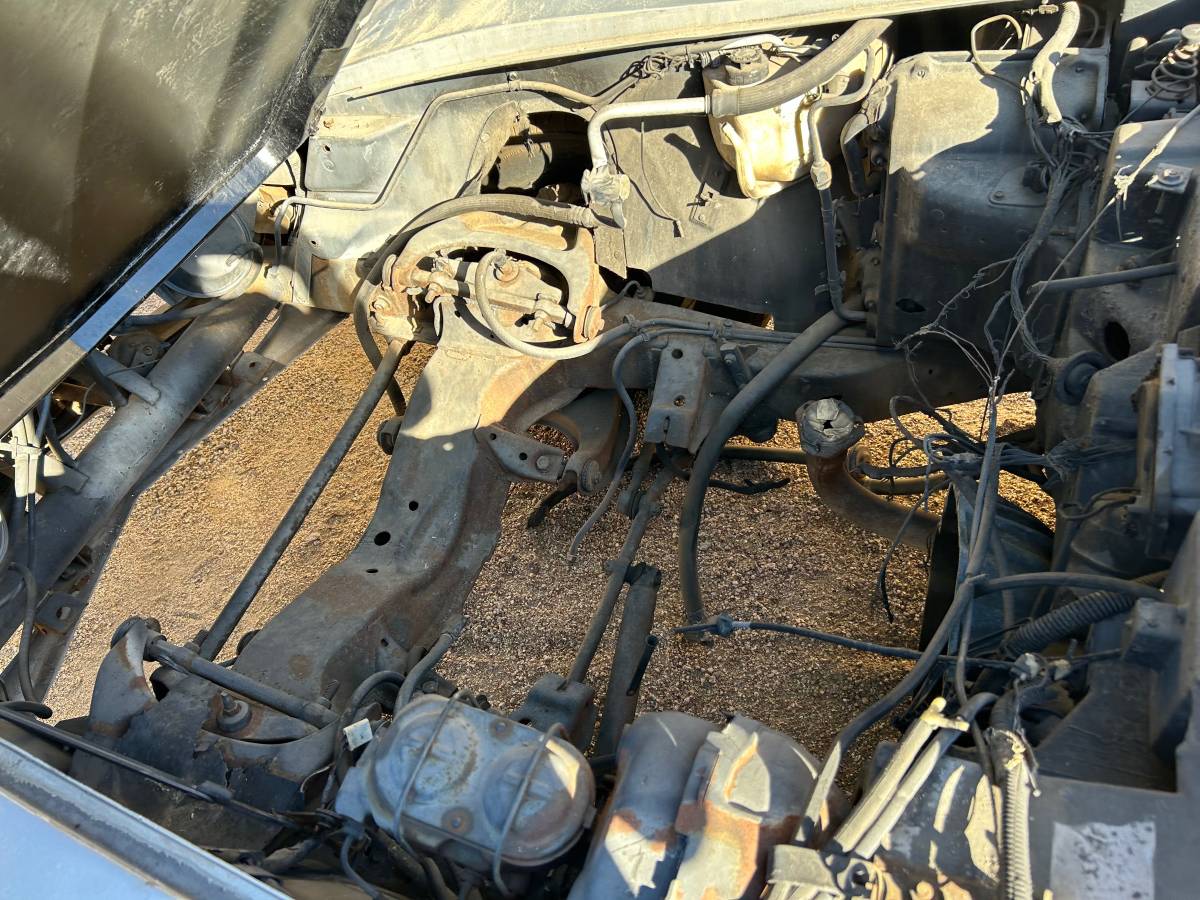 Chevrolet-corvette-coupe-1978-silver-19