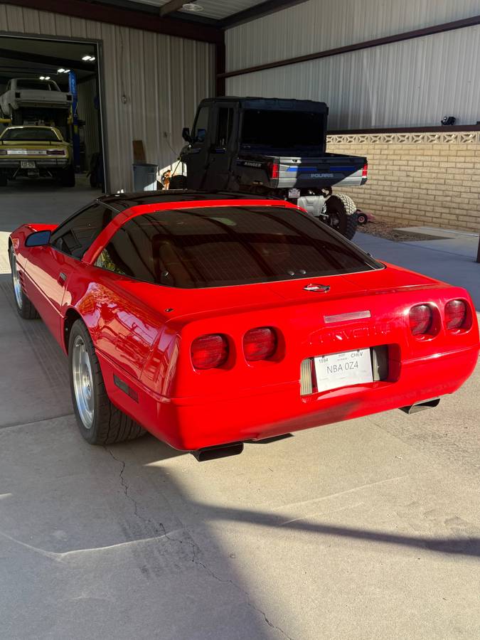 Chevrolet-corvette-coupe-1994-red-1