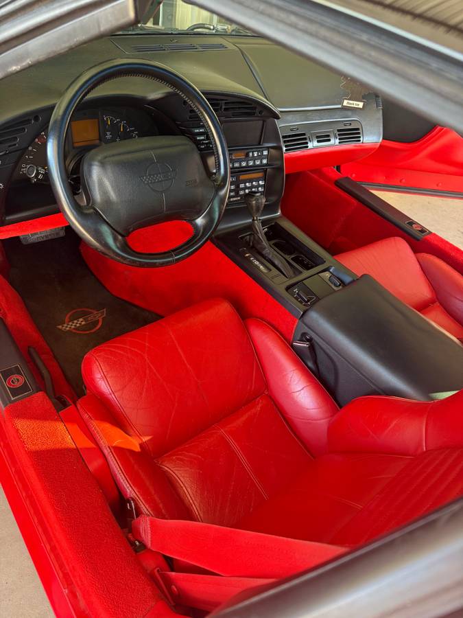 Chevrolet-corvette-coupe-1994-red-11