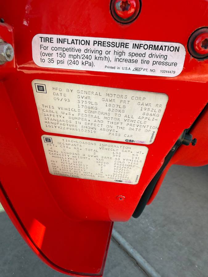 Chevrolet-corvette-coupe-1994-red-12