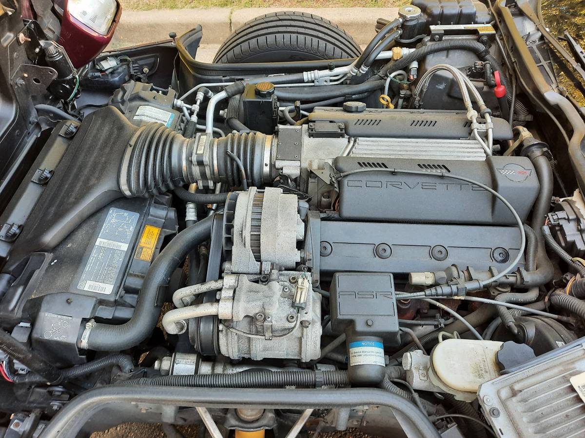 Chevrolet-corvette-coupe-1995-purple-13