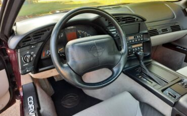 Chevrolet-corvette-coupe-1995-purple-17