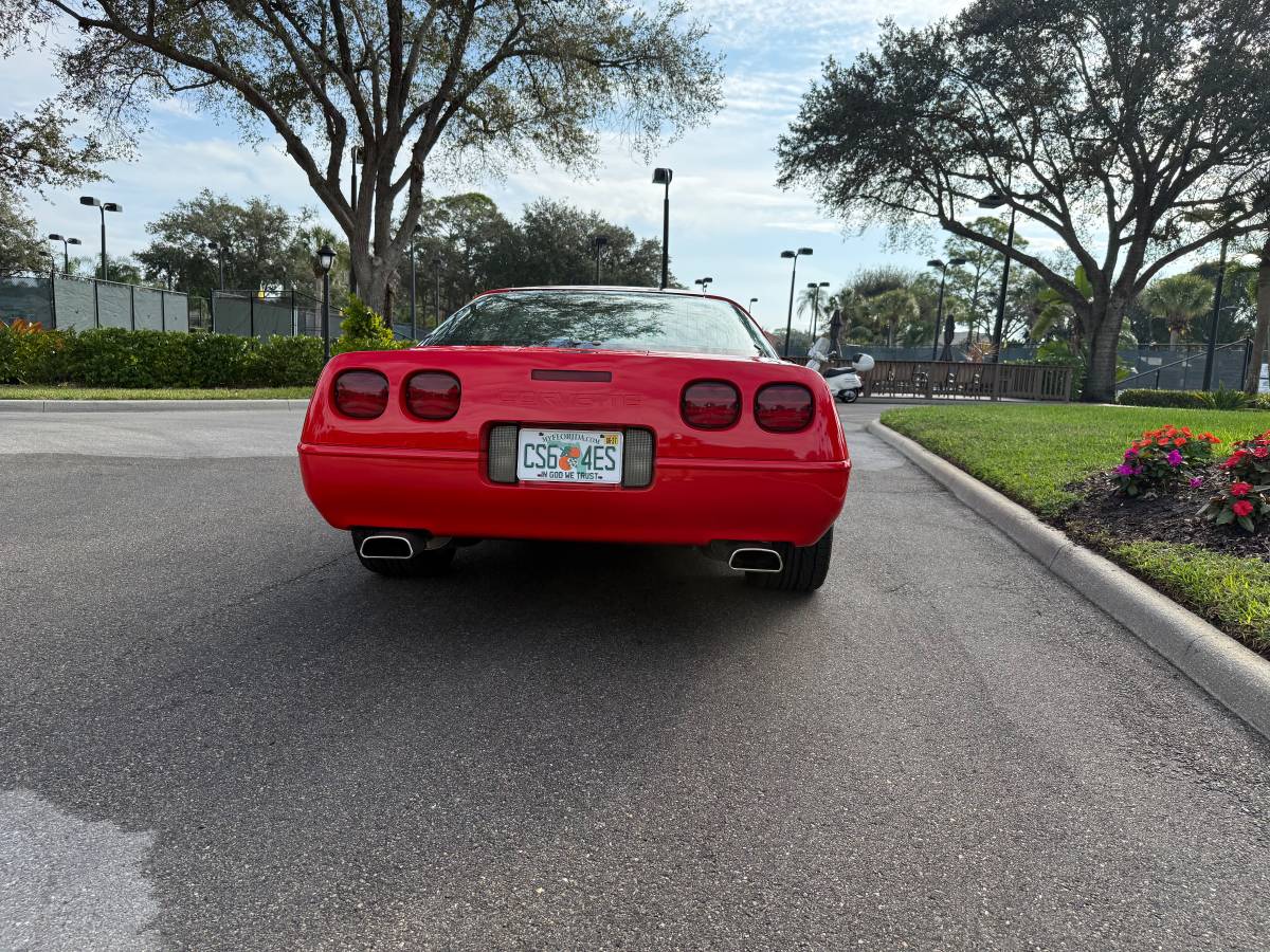 Chevrolet-corvette-coupe-1996-red-3