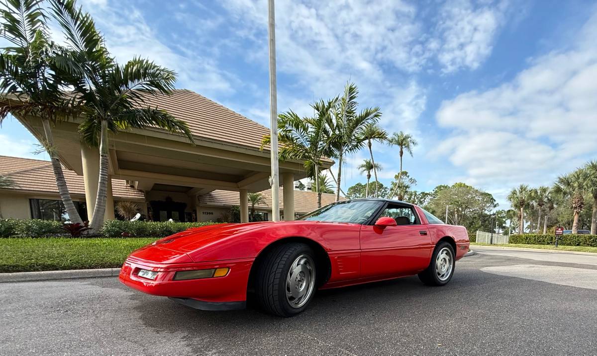 Chevrolet-corvette-coupe-1996-red-7