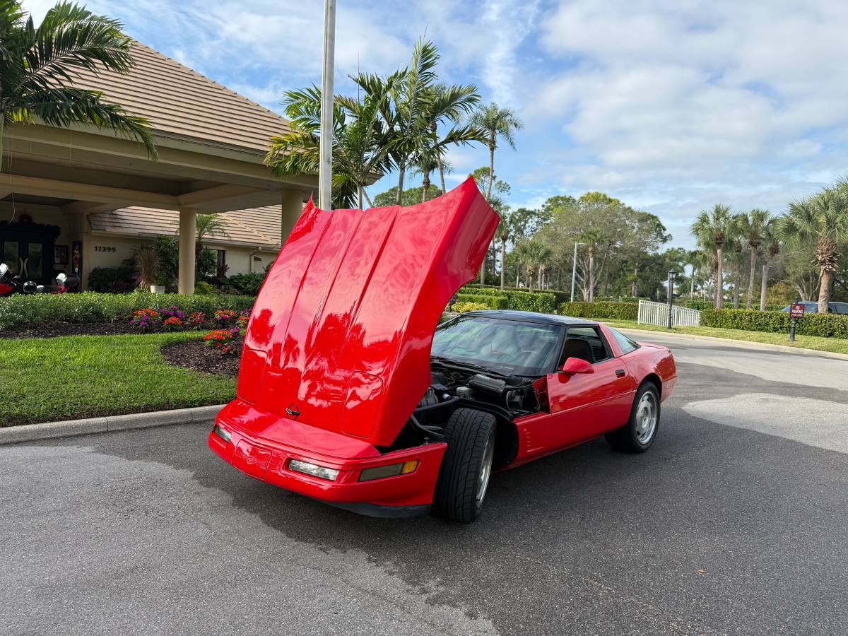 Chevrolet-corvette-coupe-1996-red