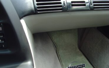 Chevrolet-corvette-coupe-1996-silver-5