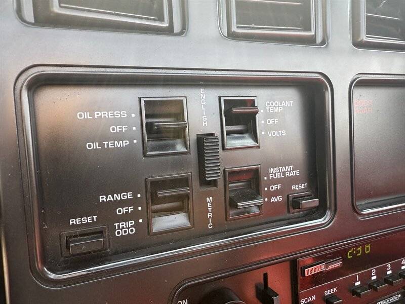 Chevrolet-corvette-greenwood-convertible-1987-7