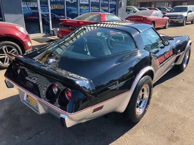 Chevrolet-corvette-pace-car-1978-black-1