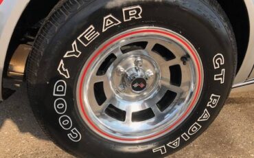 Chevrolet-corvette-pace-car-1978-black-1