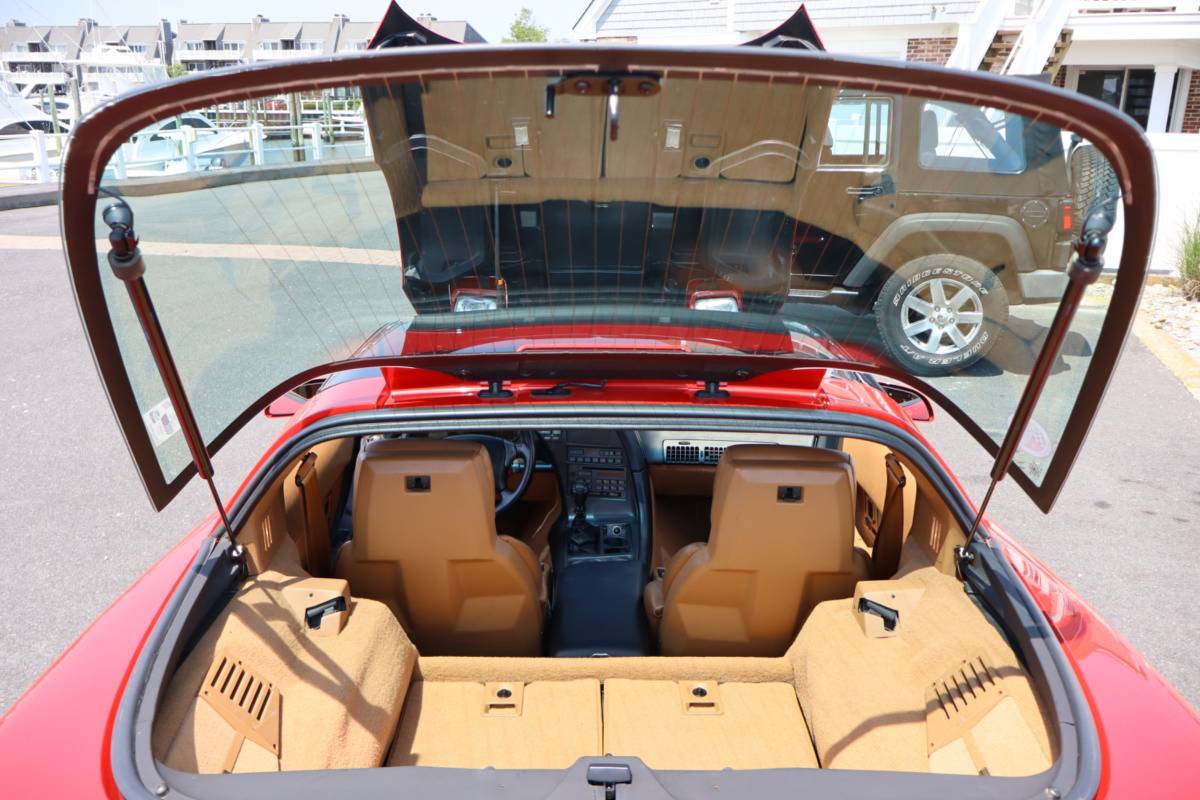 Chevrolet-corvette-premium-3lt-1990-red-10