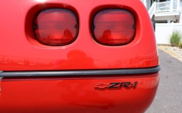 Chevrolet-corvette-premium-3lt-1990-red-9
