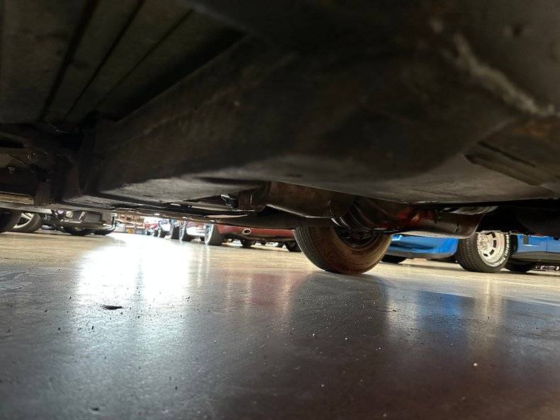 Chevrolet-corvette-roadster-1964-red-16