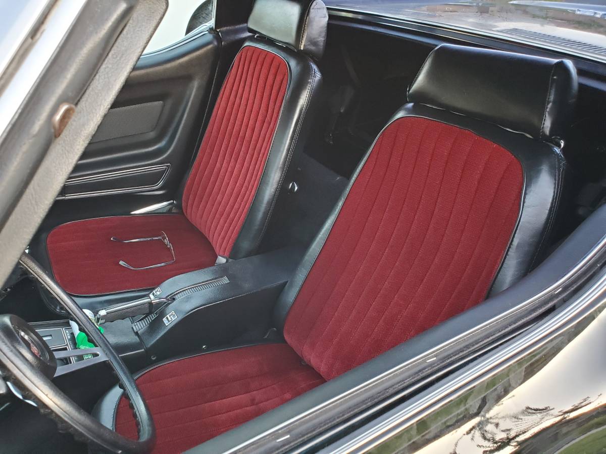 Chevrolet-corvette-stingray-1969-black