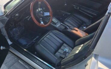 Chevrolet-corvette-stingray-1969-grey-13