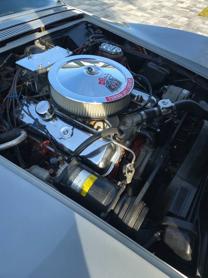 Chevrolet-corvette-stingray-1969-grey-16