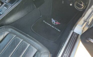 Chevrolet-corvette-stingray-1969-grey-6