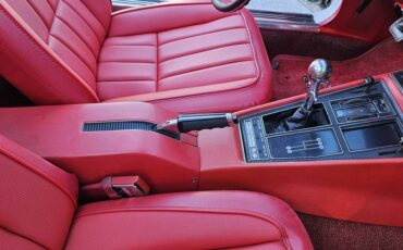 Chevrolet-corvette-stingray-1969-white-1