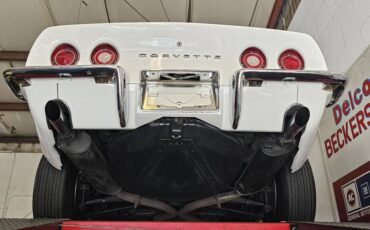 Chevrolet-corvette-stingray-1969-white-2