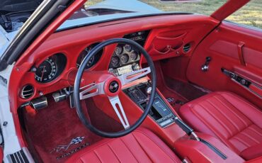 Chevrolet-corvette-stingray-1969-white-21