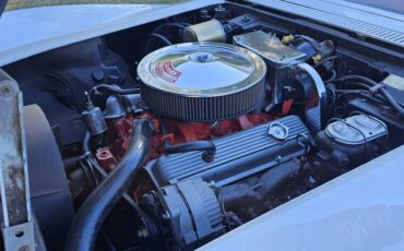 Chevrolet-corvette-stingray-1969-white-22