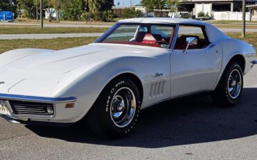 Chevrolet-corvette-stingray-1969-white