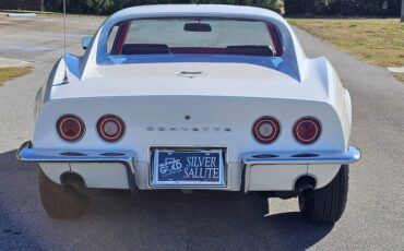Chevrolet-corvette-stingray-1969-white-8
