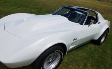 Chevrolet-corvette-stingray-1971-white-3