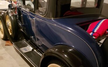 Chevrolet-coupe-1931-blue-1