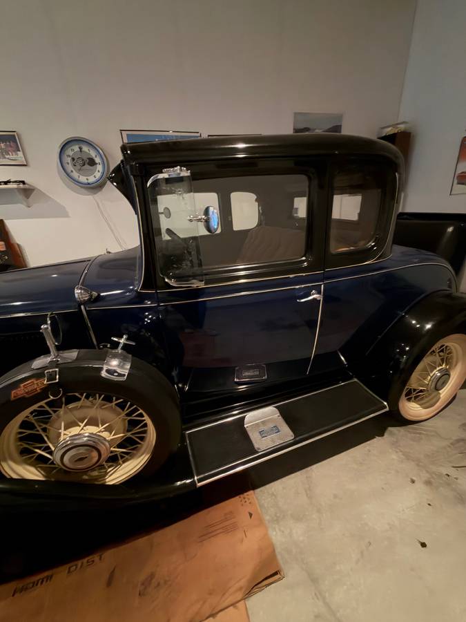 Chevrolet-coupe-1931-blue-10